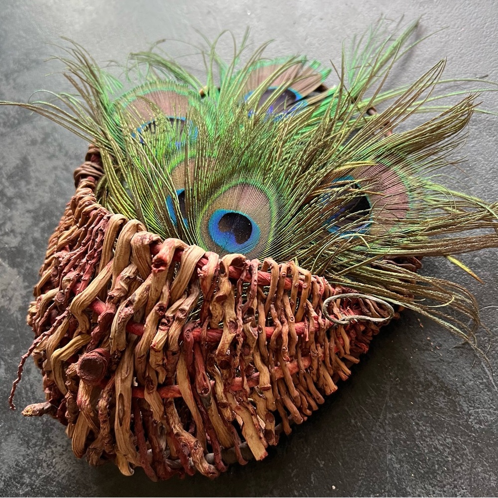 Peacock Feather Rustic Home Decor Cabin Cottage Wall Basket Bouquet Green Blue